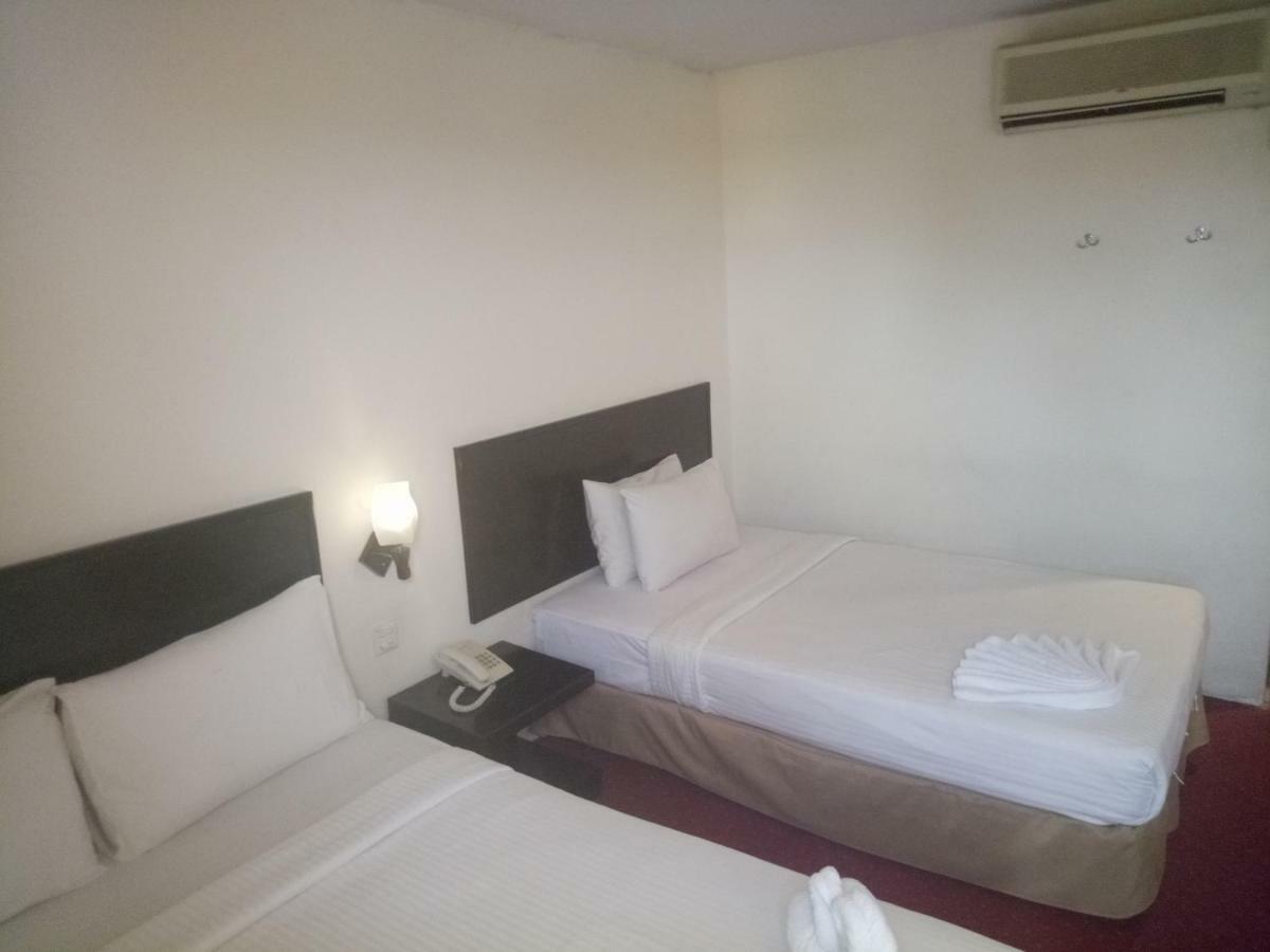 Hotel Sri Sutra Sunway Mentari Петалинг Джая Екстериор снимка
